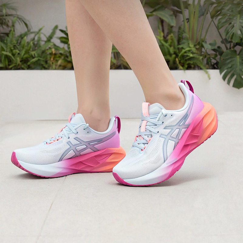 Women Shoes Hong Kong - アシックス レディース NOVABLAST 5 ホワイト グラデーション