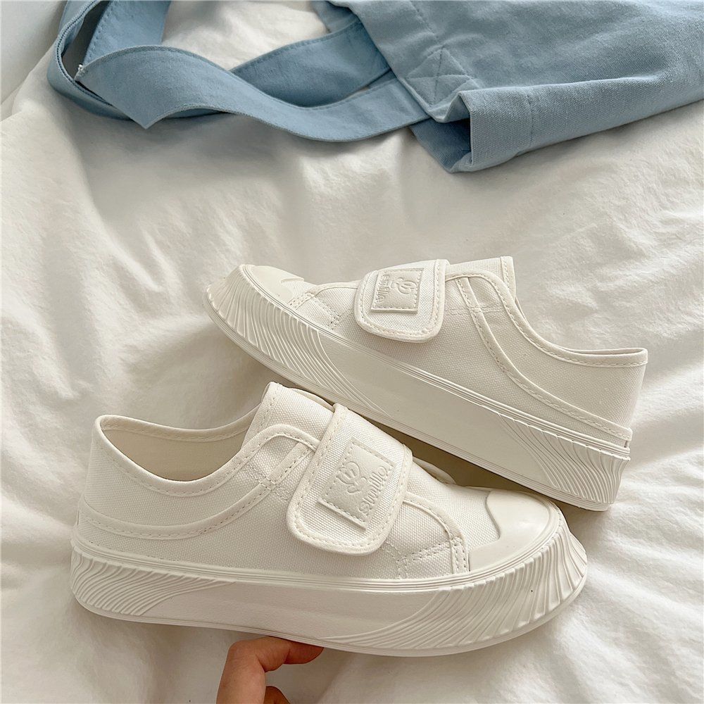 Women Shoes Must Have - 夏の必需品、通気性のあるメッシュ素材の白いスニーカー、ベルクロ留め、ハーフスリッポン、ツーウェイデザイン、女性用スリッポンキャンバスシューズ