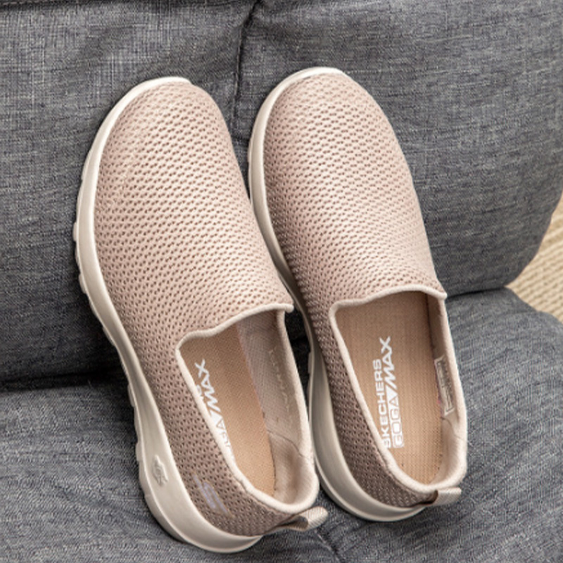 スケッチャーズ ウィメンズ ゴーウォーク スリップオンシュー - Women Shoes Hong Kong のレビューと価格
