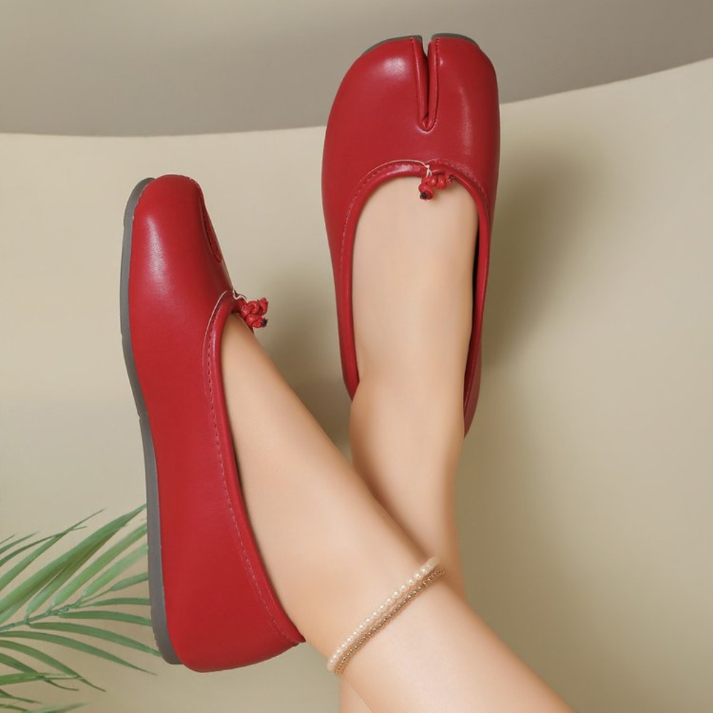 新品のレディース・スプリットトゥ・タビ・フラットシューズ。柔 - Women Shoes Japanese Brand のレビューと価格