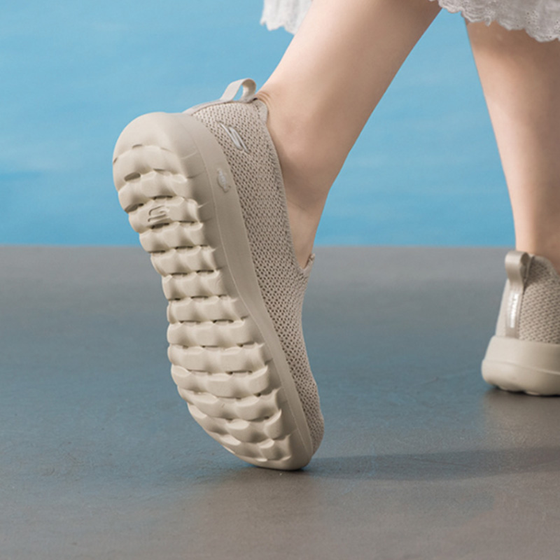 スケッチャーズ ゴーウォーク レディース スリップオンシュー - Women Shoes Hong Kong のレビューと価格