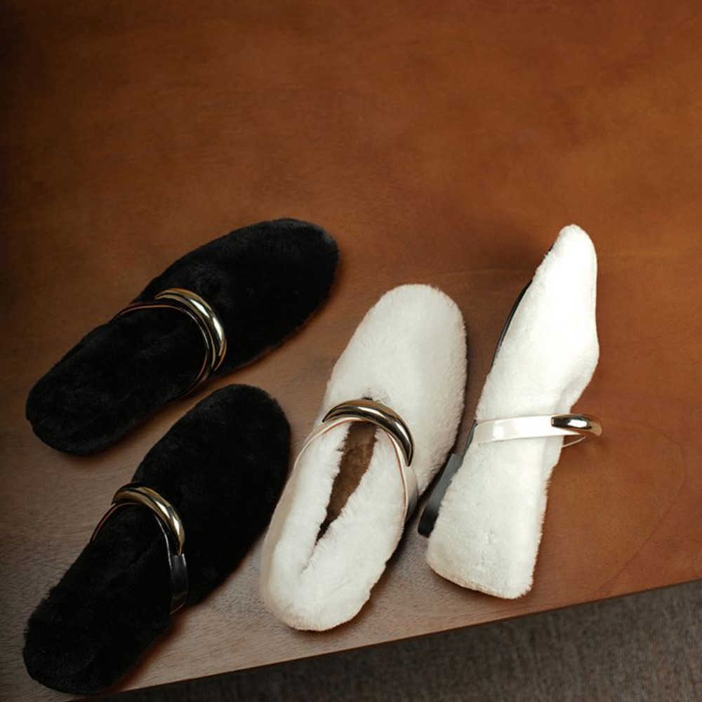 ファッショナブルなスクエアトゥフリースフラットバレエシューズ - Women Shoes Japanese Brand のレビューと価格