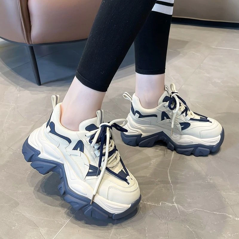 2025年春秋 学生向け 厚底 エレベーティングスニーカー  - Women'S Shoes Trending 2025 のレビューと価格