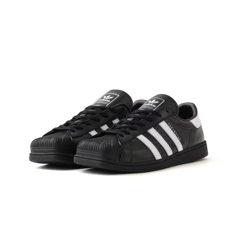アディダス オリジナルス KI0201 レディース ローカッ - Women Shoes Hong Kong のレビューと価格