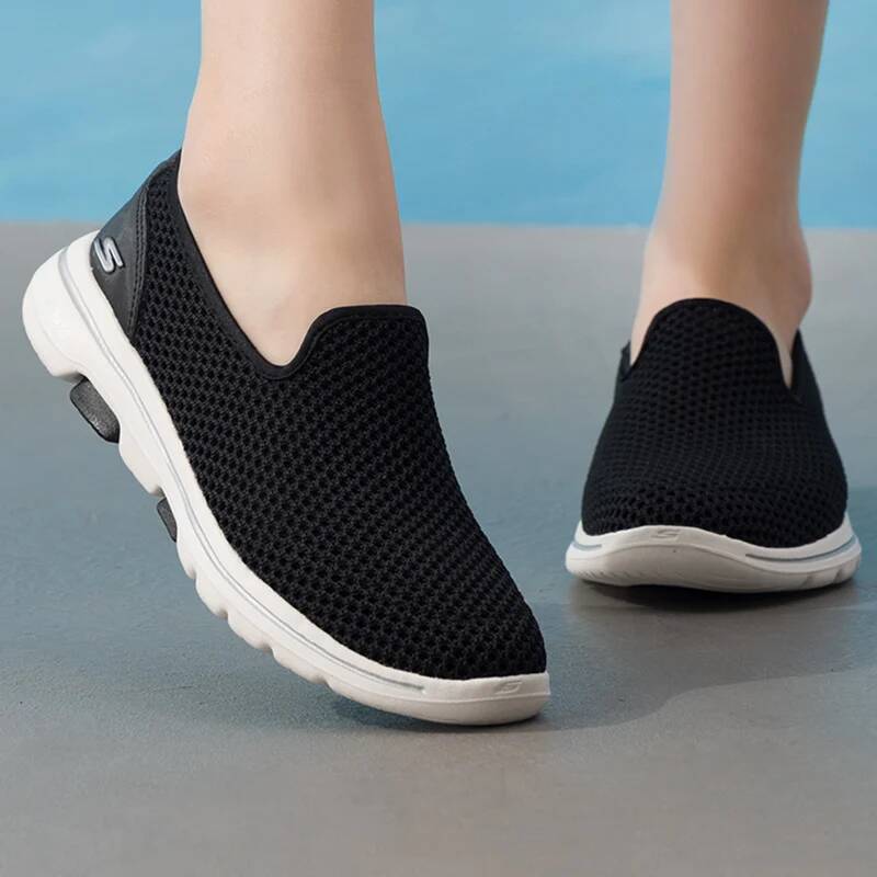 スケッチャーズ 124163-Bkw レディース ゴーウォー - Women Shoes Hong Kong のレビューと価格