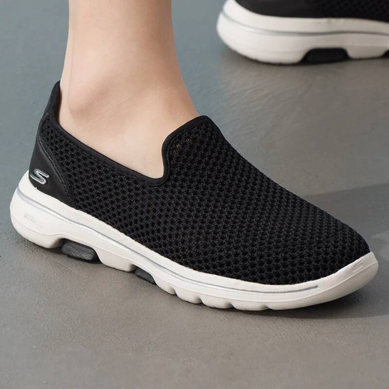 スケッチャーズ 124163-Bkw レディース ゴーウォー - Women Shoes Hong Kong のレビューと価格