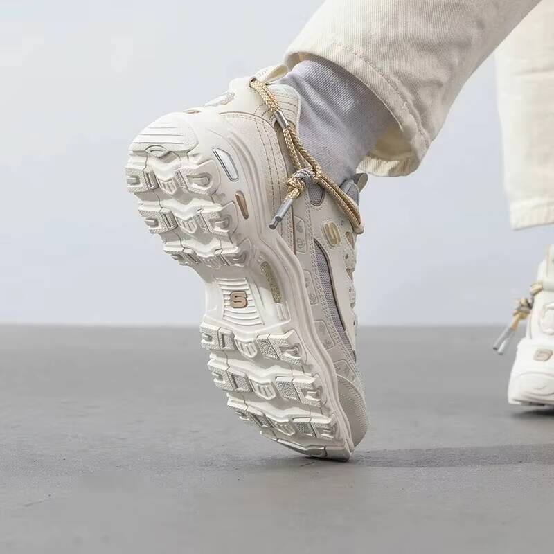 スケッチャーズ 新しい女性 D'Lites 1.0 パンダシ - Women Shoes Hong Kong のレビューと価格