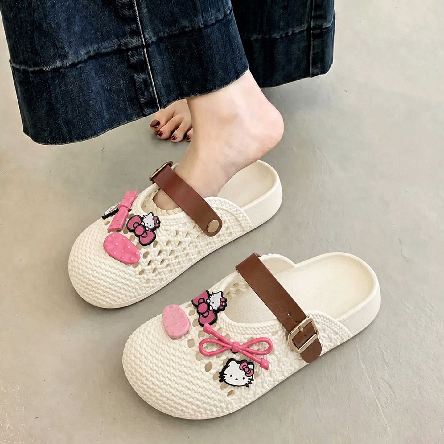 夏用、女性向け、くり抜きデザインの厚底スリッパ。滑り止め加工 - Women'S Shoes Everyday のレビューと価格