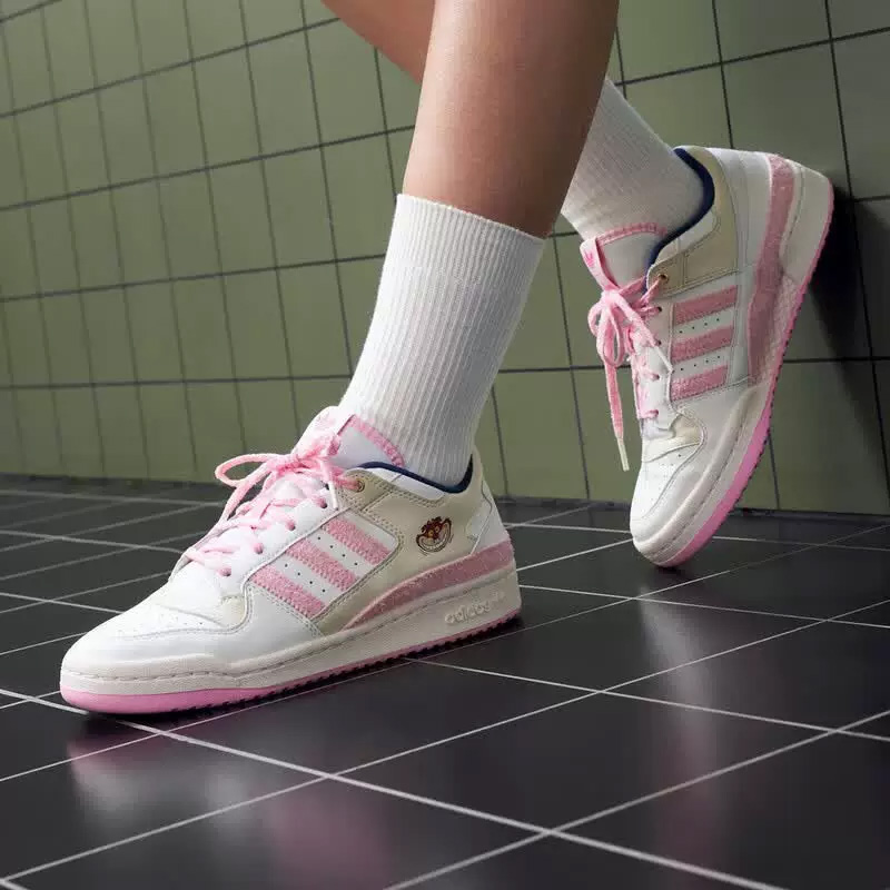 アディダス クローバー x ディズニー コラボレーション レ - Women Shoes Hong Kong のレビューと価格