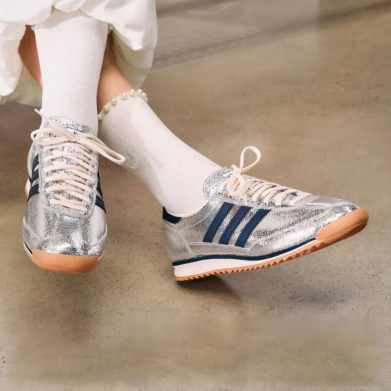 アディダス オリジナルス JH8654 レディース カジュア - Women Shoes Hong Kong のレビューと価格